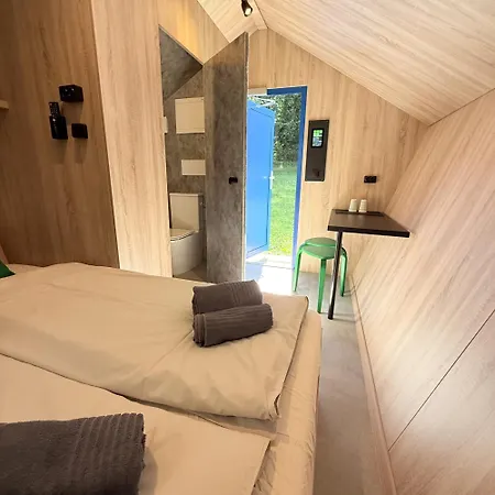 Glamping *